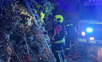 FOTO: Požiar dodávky na Kľaku