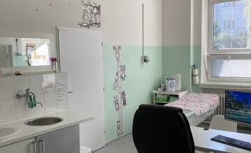 FOTO: Na detskej pohotovosti abstinujú lekári, nemocnica ponúka nadštartandú odmenu