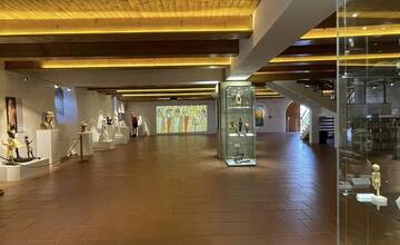 FOTO: Na Trenčianskom hrade vystavili zbierku o starovekom Egypte súkromného zberateľa z Handlovej