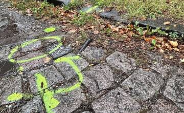 FOTO: V Handlovej začínajú s rekonštrukciou Mierového námestia. Pribudnú parkovacie miesta aj plochy na komunálny odpad