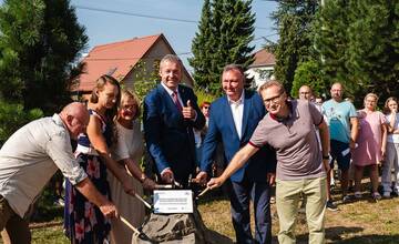 FOTO: Stredná škola v Novákoch prechádza rekonštrukciou