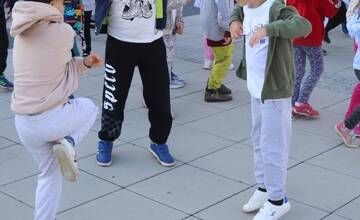 FOTO: Tancovanie na dubnickom námestí prinieslo celoslovenský rekord