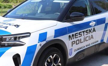 FOTO: Nové vozidlá mestskej polície v Dubnici