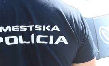 FOTO: Nové vozidlá mestskej polície v Dubnici