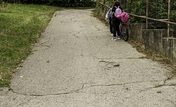 FOTO: Rekonštrukcia chodníka potrvá od dnes do 2.10.2024