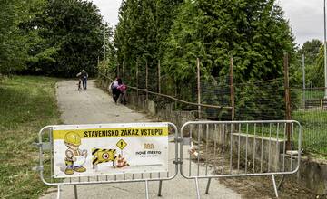 FOTO: Rekonštrukcia chodníka potrvá od dnes do 2.10.2024