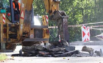 FOTO: Rekonštrukcia problematickej križovatky v Dubnici nad Váhom