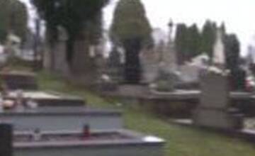 FOTO: Hlavný cintorín bude počas sviatkov sprístupnený dlhšiu otváraciu dobu