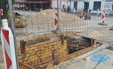 FOTO: Kontrolný deň v Považskej Teplej, kde sa začalo s piatou a šiestou etapu výstavby kanalizácie