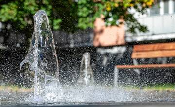 FOTO: Nová moderná fontána bude zdobiť sídlisko v Novom Meste nad Váhom