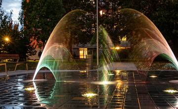 FOTO: Nová moderná fontána bude zdobiť sídlisko v Novom Meste nad Váhom