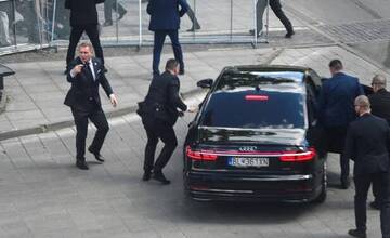 FOTO: SIS musí vypracovať detailnú správu o atentáte na Roberta Fica