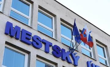 FOTO: Obyvateľov Dubnice nad Váhom trápi nedostatok parkovacích miest a kritizujú aj úpravy parkovísk 