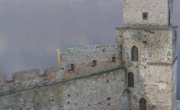 FOTO: Obnova Trenčianskeho hradu