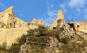 FOTO: Obnova hradu Beckov