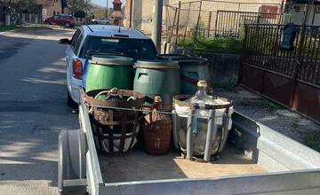 FOTO: Muž nafúkal pri policajnej kontrole vo Svinnej, takmer dve promile