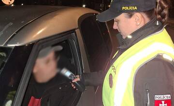 FOTO: Polícia si posvietila na vodičov z Bánoviec nad Bebravou