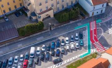 FOTO: Symboly socializmu sa ešte občas v Trenčíne dajú nájsť 