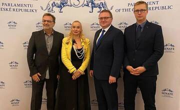 FOTO: Dokončená obnova južného opevnenia Trenčianskeho hradu