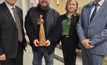 FOTO: Trenčianska nemocnica získala vzácne ocenenie