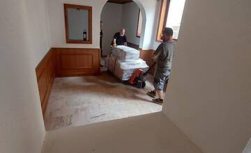 FOTO: Bánovská nábytkárska firma získala titul rodinná firma roka 2024