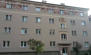 FOTO: Prievidžania nahlasujú neželaných návštevníkov bytoviek