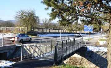 FOTO: Nová lávka ponad Lavičkový potok na Soblahovskej ulici v Trenčíne