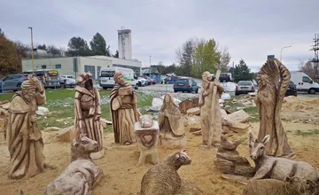 FOTO: Nový drevený betlehem obohatí Vianoce v Kanianke