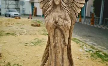 FOTO: Nový drevený betlehem obohatí Vianoce v Kanianke