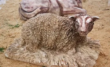 FOTO: Nový drevený betlehem obohatí Vianoce v Kanianke