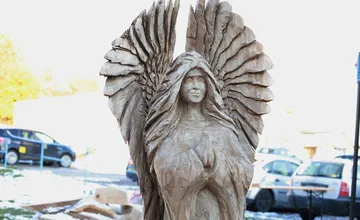 FOTO: Nový drevený betlehem obohatí Vianoce v Kanianke