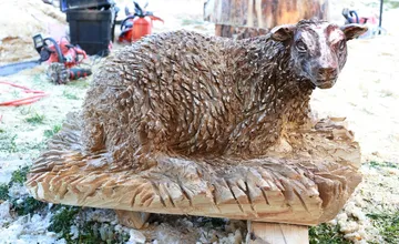 FOTO: Nový drevený betlehem obohatí Vianoce v Kanianke