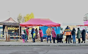 FOTO: Nový drevený betlehem obohatí Vianoce v Kanianke