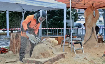 FOTO: Nový drevený betlehem obohatí Vianoce v Kanianke