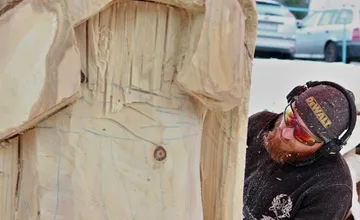 FOTO: Nový drevený betlehem obohatí Vianoce v Kanianke