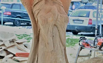 FOTO: Nový drevený betlehem obohatí Vianoce v Kanianke