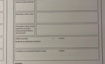 FOTO: Obyvatelia obce pro Novom Meste nad Váhom dostali skutočne zvláštny darček 