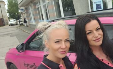 FOTO: Prvá hodinová manželka púta pozornosť však, kde sa objaví