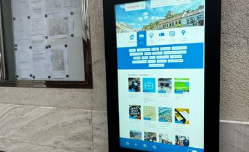 FOTO: Nová digitálna úradná tabuľa v Trenčíne