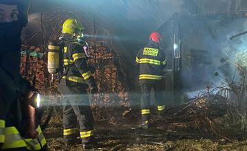 FOTO: Požiar v obci Poruba