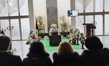 FOTO: Trenčania sa lúčili s lekárom Svetozárom Drobom