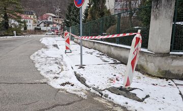 FOTO: Trenčianske Teplice na ceste k rýchlejšiemu internetu. Rozkopávky v meste pokračujú