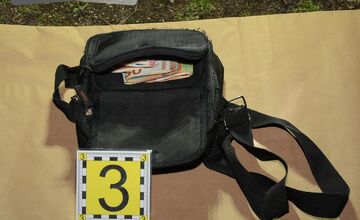 FOTO: Dvoch Trenčanov čaká súd za prechovávanie drog 