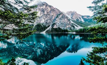 FOTO: Muž chce urobiť životnú zmenu a začať pracovať miesto kancelárie na horskej chate