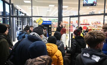 FOTO: Lidl v Starej Turej otvoril svoje brány. Nové pracovné miesta a projekt pomoci pre občanov