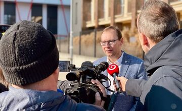 FOTO: Študenti Trenčianskej univerzity boli evakuovaný