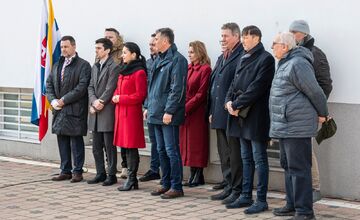 FOTO: Púchovský dráčik je novou prepravnou službou