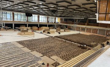 FOTO: Mestská športová hala na Sihoti v Trenčíne prejde veľkou obnovou. Nová palubovka aj tribúny už čoskoro