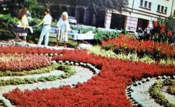 FOTO: Fontány, kvety a tieň stromov. Obyvatelia Novej Dubnice spomínajú na krásu minulosti
