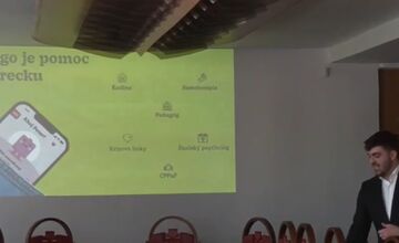 FOTO: Považskobystričan Filip Pastorek chce pomôcť zvládať psychické problémy žiakov pomocou aplikácie 